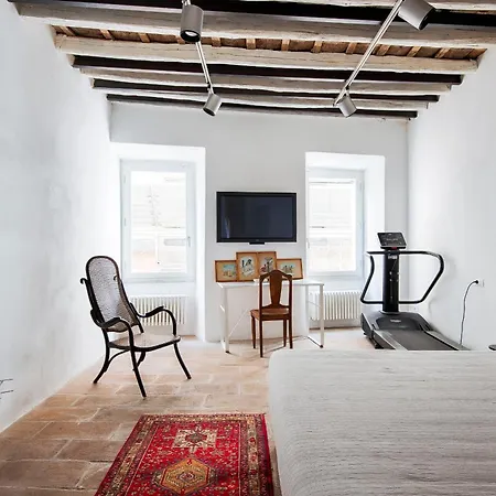 Colosseo Elegant Loft דירה