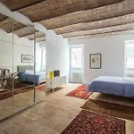 Colosseo Elegant Loft * רומא